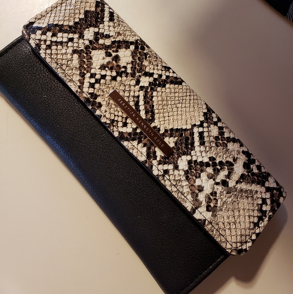 Handbags - Wallet